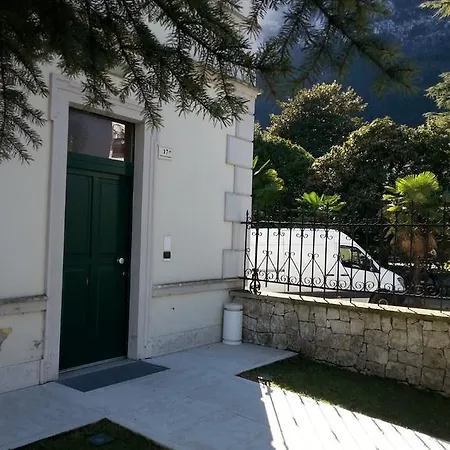 White * Riva del Garda