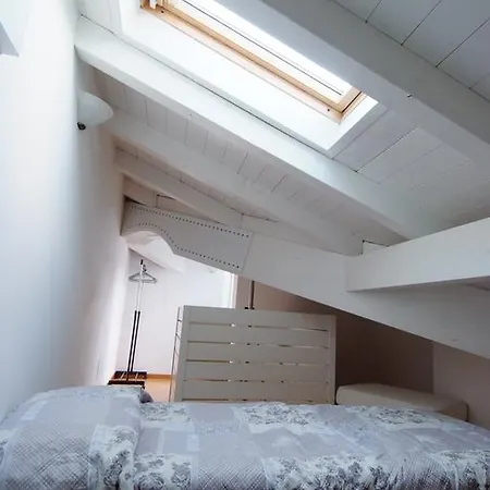 White Apartment Riva del Garda