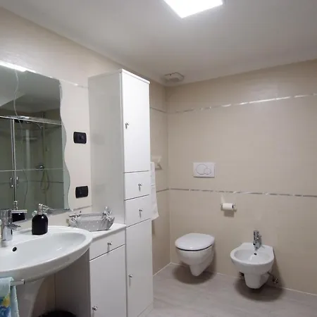 Apartment White *